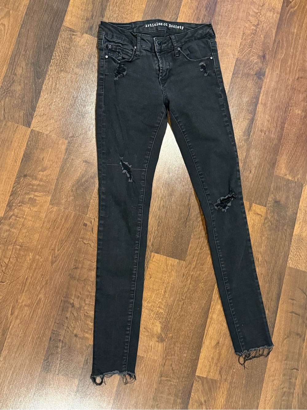 Articles Of Society Black Faded Distressed Skinny Jeans - (size 24)